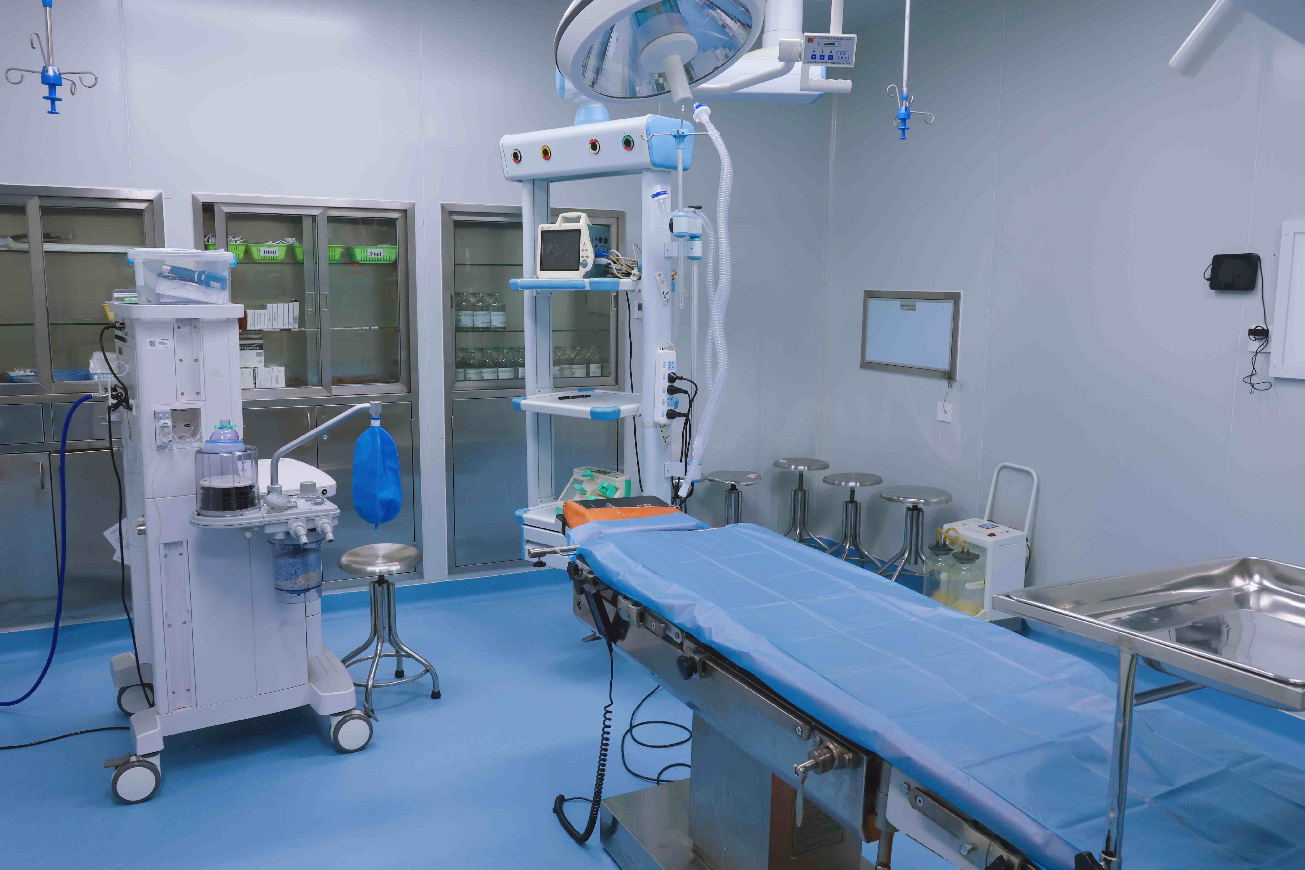 手术室1.jpg